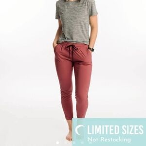 Zyia peak zipper joggers- mulberry- size large